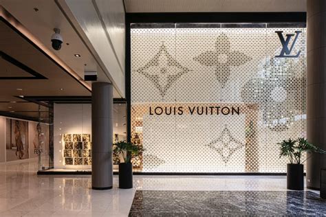 louis vuitton greenbelt makati